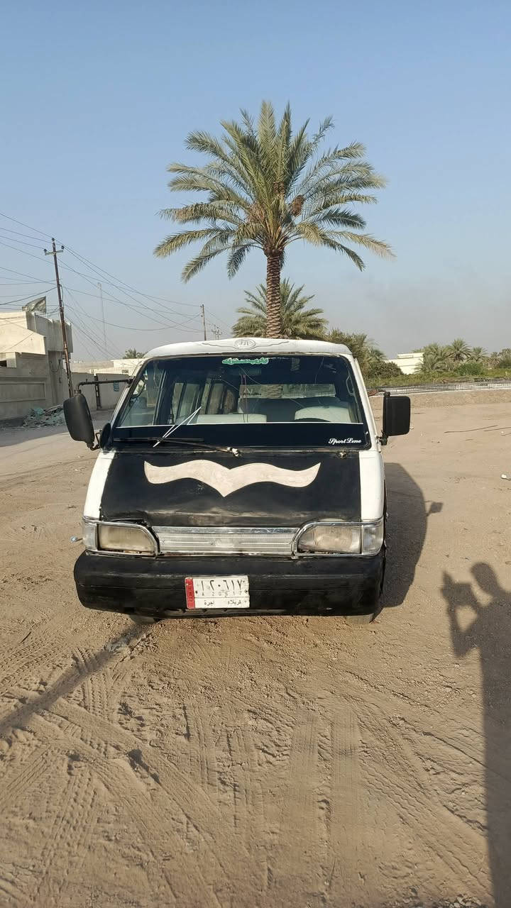 السلام  عليكم سياره بسته للبيع محرك كير اكسل شواصي كلهن كفاله سياره تحويل ثاني يوم مصفره غرامات وهيئه سياره معروضه 25وبيه مجال قليل حك الجيه رقم ***********
