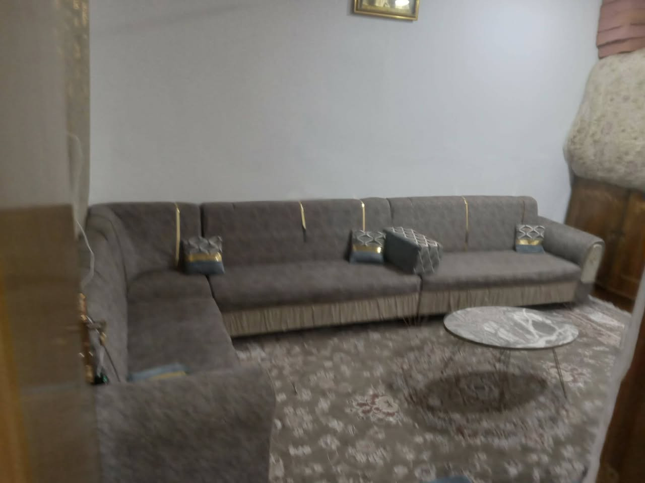١١٠ متر طابق واحد صاله وغرفه مطبخ وستقبال  بيت ركن بي كيسبان عماريه لارضيه بورسلين حمام سراميك  بناي بلوك اساس حجر سقف اعكاده عنوان كوفه سهله شارع معمل الدبس  ***********
