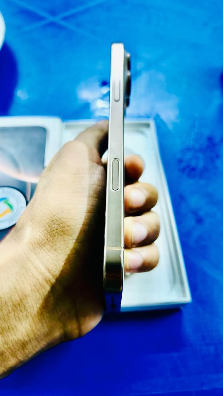 أيفون 16 برو ماكس (iPhone 16 Pro Max) 📲
جهاز نظيف جدًا وأخو الجديد.
• الضهر مبدل وكالة (كعدته خياط وميطلع هوه ابد
• ذاكره 256 عربي شرق اوسط
بطاريه 91
يرهم امراوس 
1200 قفل
📌 المكان: النجف
📱 الرقم: ***********

نص مكتوب في الصور:
- حالة البطارية
- عادية
- تعمل بطارية iPhone هذه على النحو المتوقع. حول البطارية والضمان...
- الحد الأقصى للقدرة
- ٩١٪
- هذا قياس لقدرة البطارية مقارنة بقدرتها عندما كانت جديدة. قد تسبب القدرة المنخفضة بتقليل ساعات الاستخدام بين عملية الشحن والأخرى.
- عدد الدورات
- ٦٠٢
- هذا هو عدد مرات استهلاك iPhone لقدرة البطارية معرفة المزيد...
- تاريخ التصنيع
- آب ٢٠٢٤
- أول استخدام
- شباط ٢٠٢٥