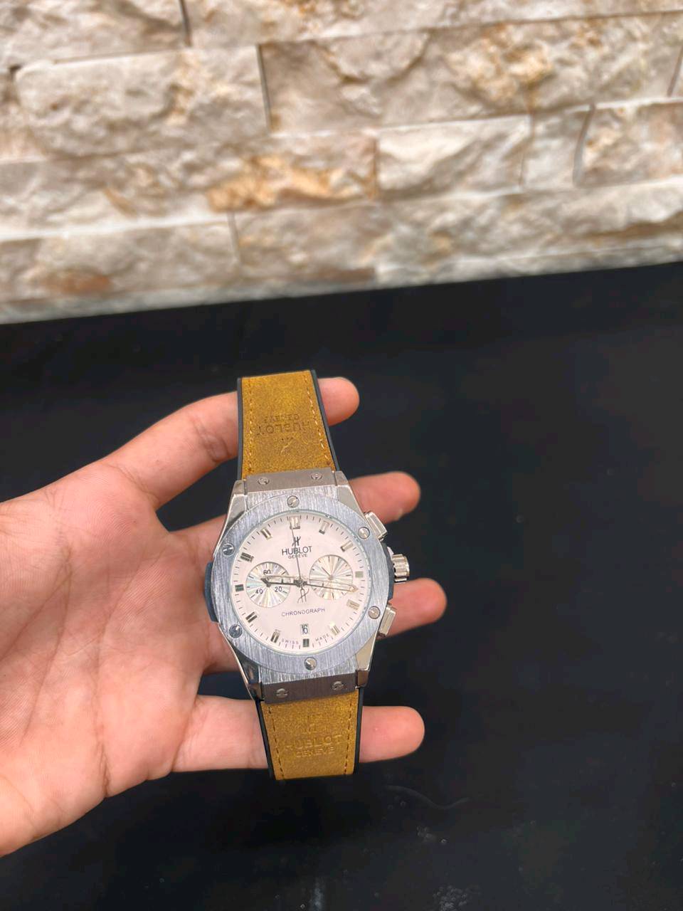 ⌚✨ أناقة الوقت تبدأ من هنا ✨⌚

🔥 ساعات راقية بتصاميم عصرية وفخمة
💎 جودة وأناقة تليق بكل مناسبة
🎁 اختيار مثالي إلك أو هدية لشخص تحبه

📦 توصيل لجميع أنحاء العراق 🇮🇶
💰 أسعار مناسبة ومنافسة
📲 للطلب والاستفسار واتساب: ***********

✨ لا تخلي الوقت يمشي بدون أناقة…
⌚ اختار ساعتك وخلي حضورك يحچي عنك 🖤

━━━━━━━━━━━━
👑 الجود لبيع الساعات
⌚ وقتك… يستاهل الفخامة ✨