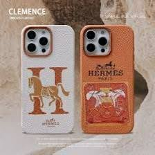 لا توجد تفاصيل

نص مكتوب في الصور:
- CLEMENCE EMBOSSED LEATHER