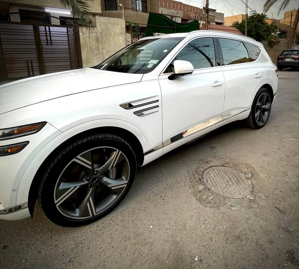 2025 GENESIS GV80, 2.5T PRESTIGE AWD 
دخول جديد
الشكل الجديد حادثه موضح بالصورة فقط حافة البنيد وبكلايتات خلفية فاتحيهن شركة التأمين
وتم تعديل البنيد نفسه البلادي وصبغ الجزء اليسار حافة البنيد واربع اصابع من حافة الجاملغ وكلشي واضح بالصور المنشورة وشرط بنيد براغي ممفتوحة
وتم تبديل دعامية امامية نفس اللون بدون صبغ
ومازدات نشدت امريكية اصليات وواضحة بالصور 
وتم ارجاع ايرباك الستيرن كبسولة جديدة ورجع شغال 100% وهم موجود فديو توضيحي اثناء التبديل
ماشية 7000 بحالة الوكالة
فول مواصفات برستيج :
بنوراما
تتقدم للامام وترجع للخلف عن طريق البصمة
4 كامرات 360 درجة
كشنات مساج 
تدفئة وتبريد بالكشنات
خزن ميموري
شاشات تجاوي خلفية تم اضافتهن 
داتا شو بالدشبول
وعينة تنبيه السائق
رادارات 360 درجة
مري كهرباء شفط
انارة داخلية متغيرة
بردات خلفية
صندوق كهرباء
سايد بريك كهرباء
توقف ذاتي
محرك اربعة سلندر 2500 تيربو
ومعروفة بقية مواصفات البرستيج 
السيارة حرة تحويل ثاني يوم اب اسمك 
ورقم بغداد مميز 
السعر 395
للاستفسار واتس اب ***********
اتصال ***********
