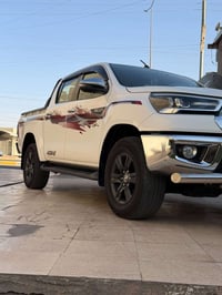 فور ويل • ٢٠٢٢ • محرك ٢٧٠٠
