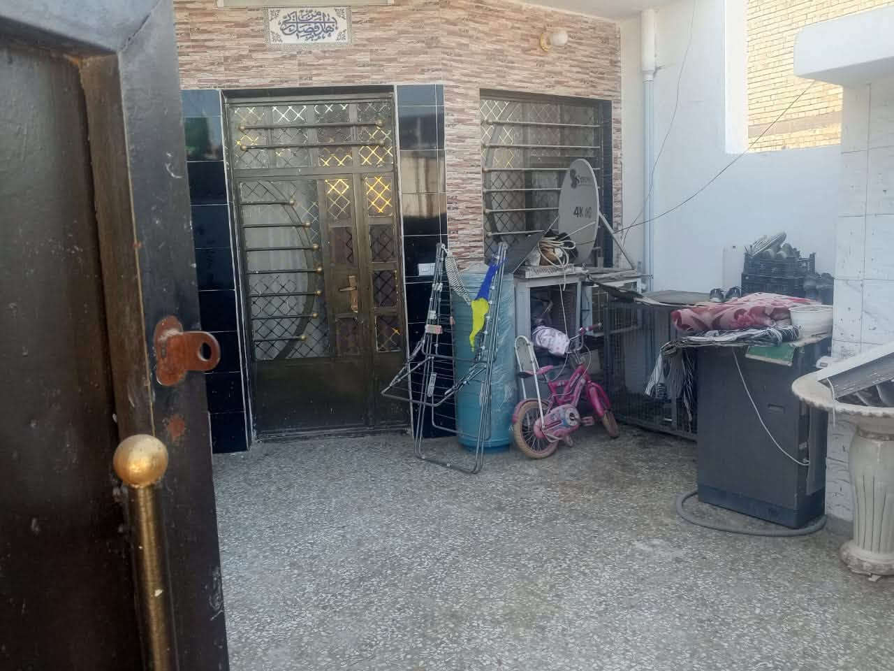 بيت للبيع مساحه 150 متر ملك صرف ٤ غرف نوم وهول واستقبال المكان الراشديه /حي الانتصار مقابل مستشفى حمادي شهاب 
للاستفسار: ***********
