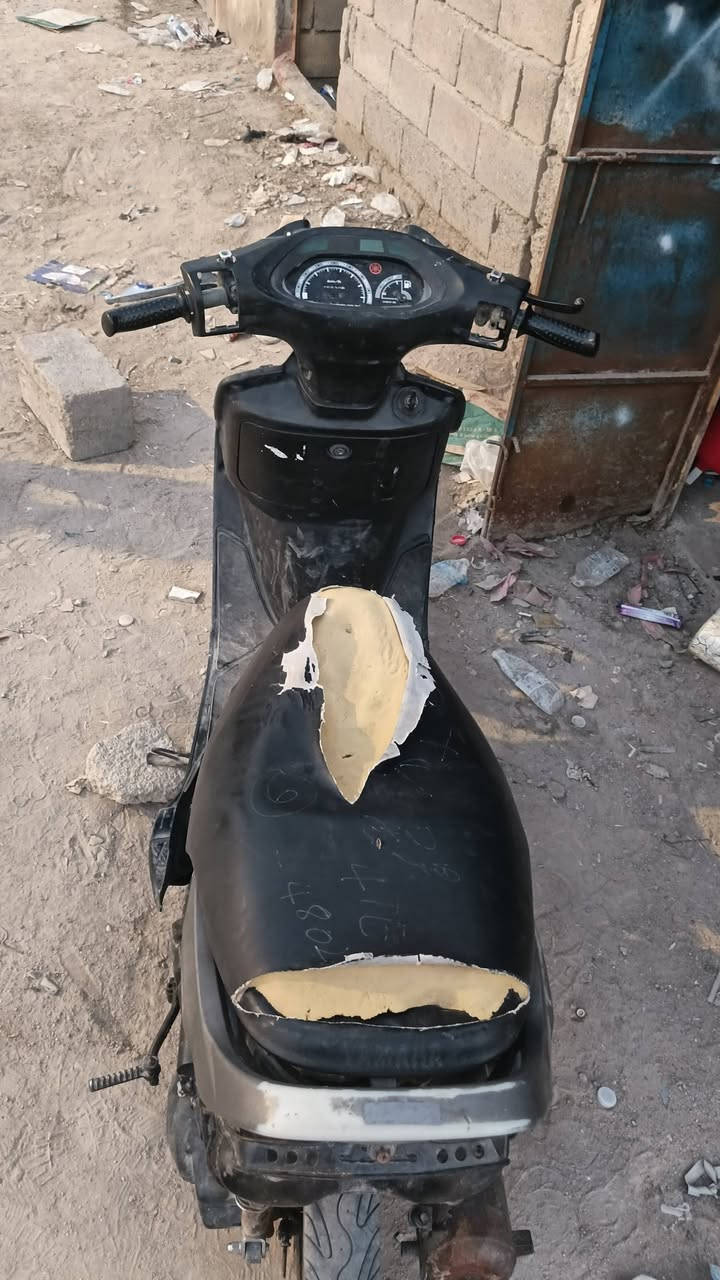 فراشه للبيع حلوه شغاله دكه وحده كابريته جديده كهرباءياته شغاله عوزه باتر سعره ١٥٠ الف رقمي ***********
