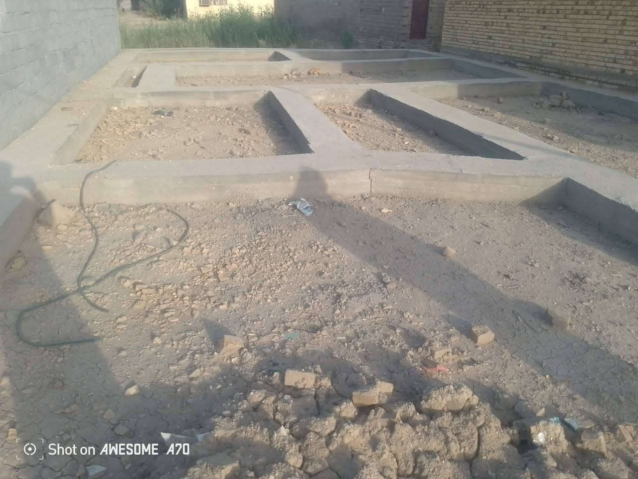 سلام عليكم بتلو للبيع مساحه 200م زراعي
طريق سوق الشيوخ فضليه قرب مدرسة الامام الباقر 

يبعد عن المدرسة  150 م

وعن الشارع العام 350متر 

يرهم نقد واقصاد 

سعره اقصاد 15

للاستفسار  

 اتصال 

***********
