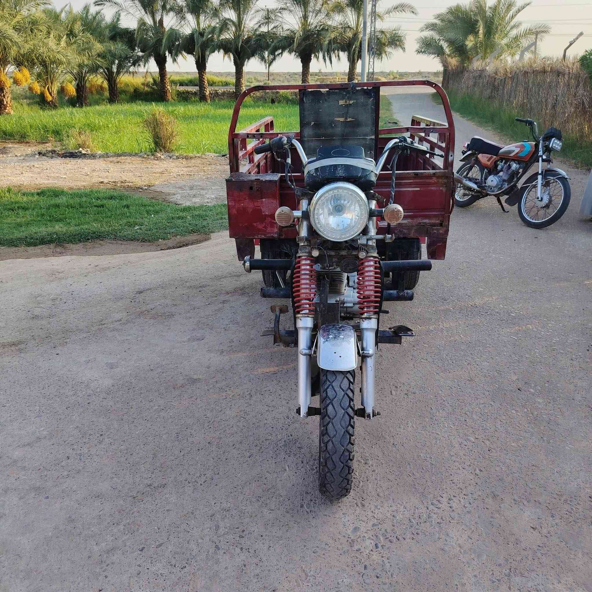 سلام عليكم ستوته للبيع يفان موديل 13 محرك ما مفتوح كهربايات شغاله سعرها 1400 وبيها مجال مكاني ميسان المجر الكبير وكيلها شاكر رقم***********
