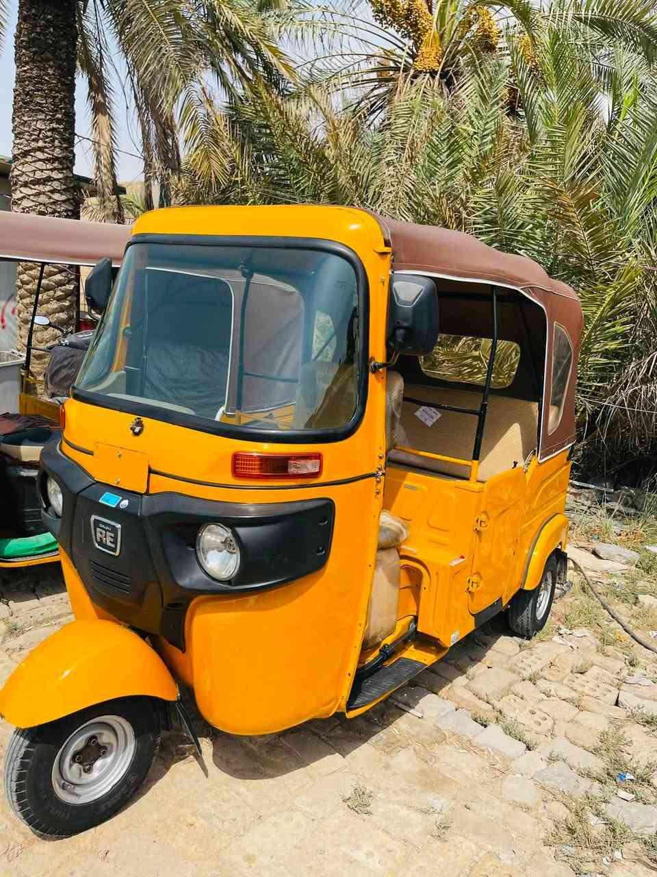 مكلف بلنشر
تكتك 🛺 موديل 21 رقم وسنويه بيه طخه 
يم بك لايت اليسره وبيه يم سايد بريت مكينه لا تبخير ولا نضوح نظيفه يشهد الله بعده عله البلاد مال شركه  مكان بغداد الشعله رقم صاحب التكتك 
***********
