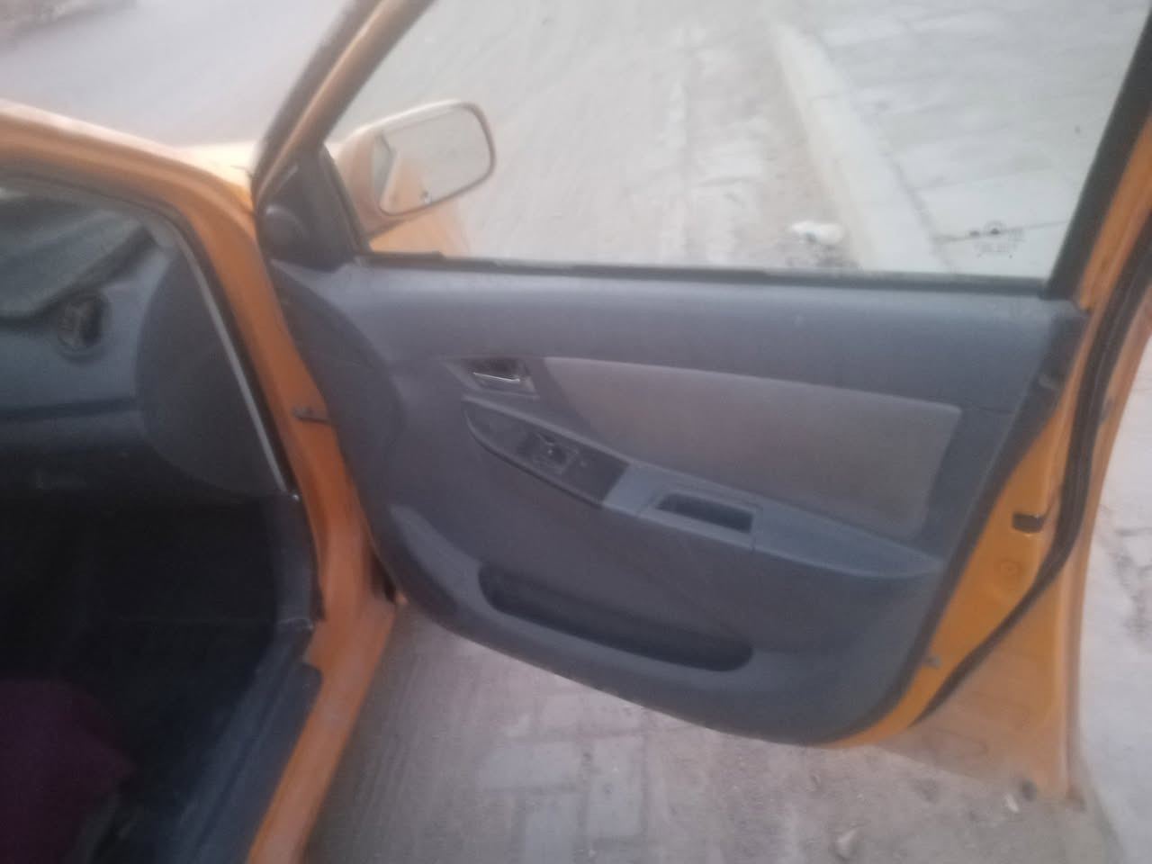 ام كي موديل ٢٠١٢مكفو له من كير مكينة وتخم تايرو دواخل ابلاديه صبغ نصف باب السايق ومشط ستيرن جديد باتري جديد سعر ٢٠المكان شهداء البياع شارع المضخة الاول ************ ***********
