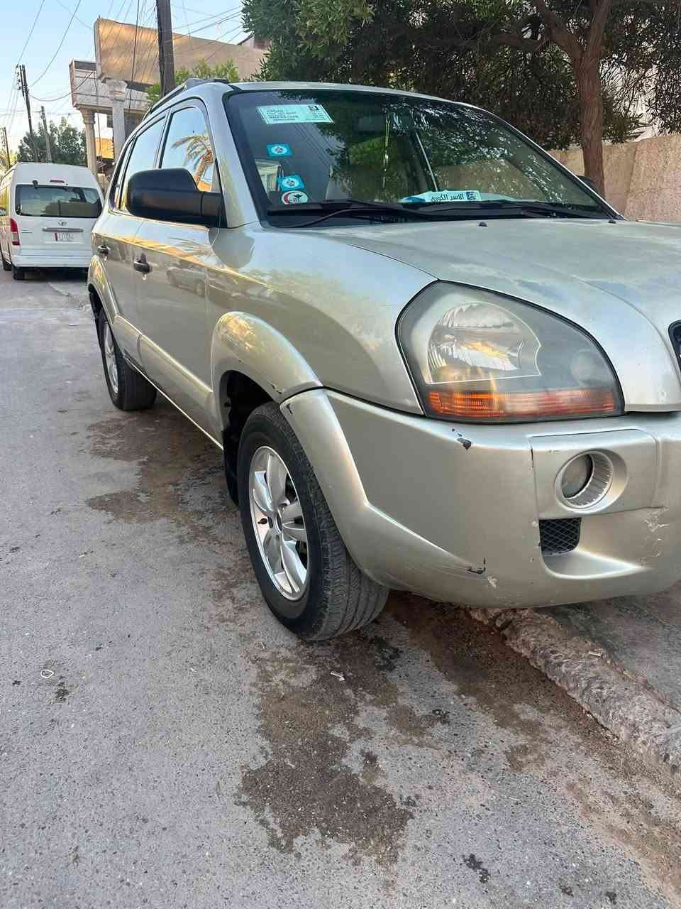 توكسان ٢٠٠٩ خليجي مكفوله من الضربة والصبغ كير محرك ٢٠٠٠ مكفول تبريد جديد شاشة اندرويد كهربائيات كلها تشتغل منظومة غاز السعر ( 110) بيها مجال  مكان بغداد الدورة المعلمين موبايل ***********
