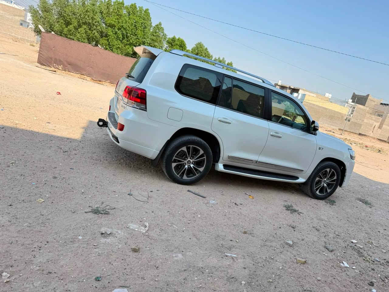 السلام عليكم
لاندكروز ٢٠١٦vxs
محرك 8سلندر 5700معروفه مواصفاته فول كلهن بيه كفاله عامه من كلشي سياره ستخدام شخصي السعر ٥٧٥بسمي شخصيا سنويه ٢٠٣١
المكان النجف ناحية الحيدريه علما انه سياره كفاله عامه 
الاتصال ***********
