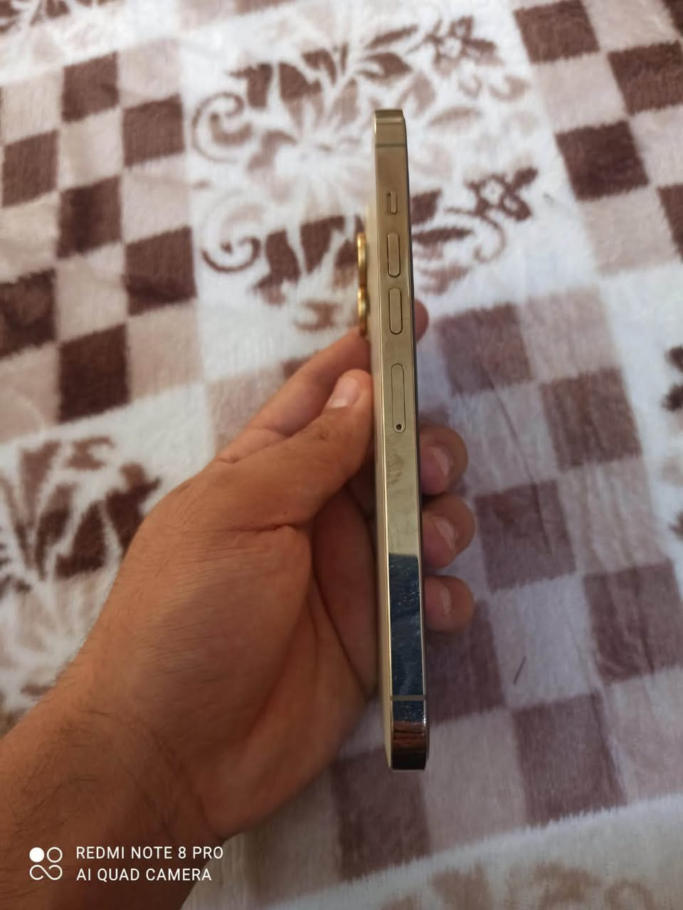 سلام عليكم آيفون ١٣برو ماكس ذاكره ١٢٨مبدل فقط شاشه الصليه نوعيه سوفت دبل سيم السعر ٦٠٠ وبي مجال غليل ***********فقط وتساب الجهز كلو شغلل البطريه ٧٩الجهز مال استخدام
