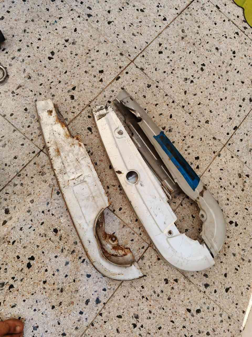 لبيع كلهن اب خمسه وعشرين قفل كلهن كلشي ما بيهن جيب وشد كبل عربانه تنكيات كلشي
