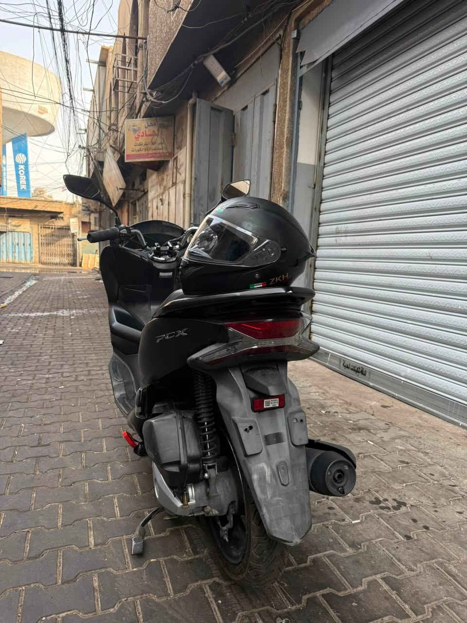 سلام عليكم
جيل 3 ماليزي اسود طافي دراجه برغي ممفتوح بيها 

تاخذها متصرف ربع عليها ونظفتها كدامكم 

ماشيه 58الف 

سعرها 14$ 

مكاني بغداد

***********
