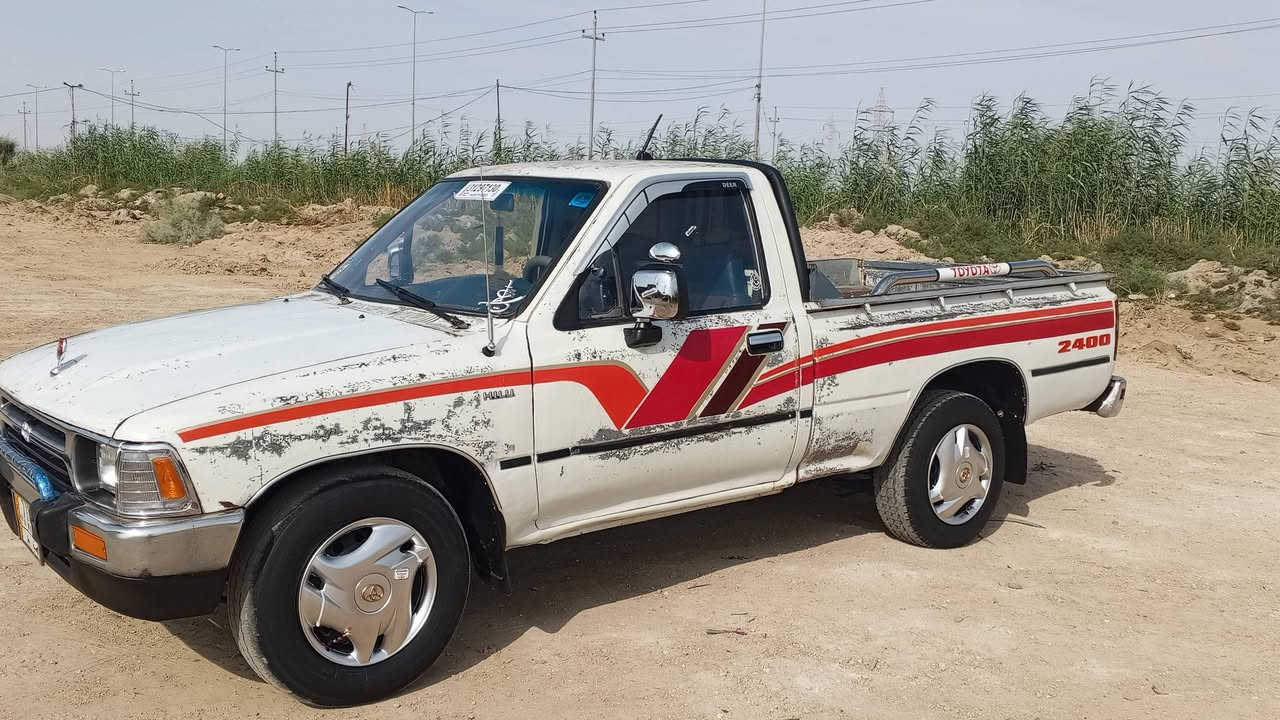 للبيع بيكم تيوتا موديل 91 رقم قادسيه الدولي محرك كير حداديه كهربيات دوشمه كله جاهزة سياره ابلاديه بيه رشات صبغ سعره 48 ورقة وبيه مجال مكان الناصرية الرفاعي مكلف بلنشر ***********
