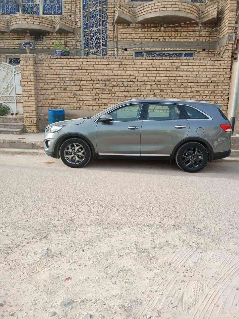 سورنتو ٢٠١٧ خليجي محرك ٦ بيها قطعتين صبغ بسبب الجراد مكفول من الضربه رقم ميسان شرط التحويل 
١٨٠ وبيها مجال للشراي
عنواني ميسان 
*********** بيه واتس اب
