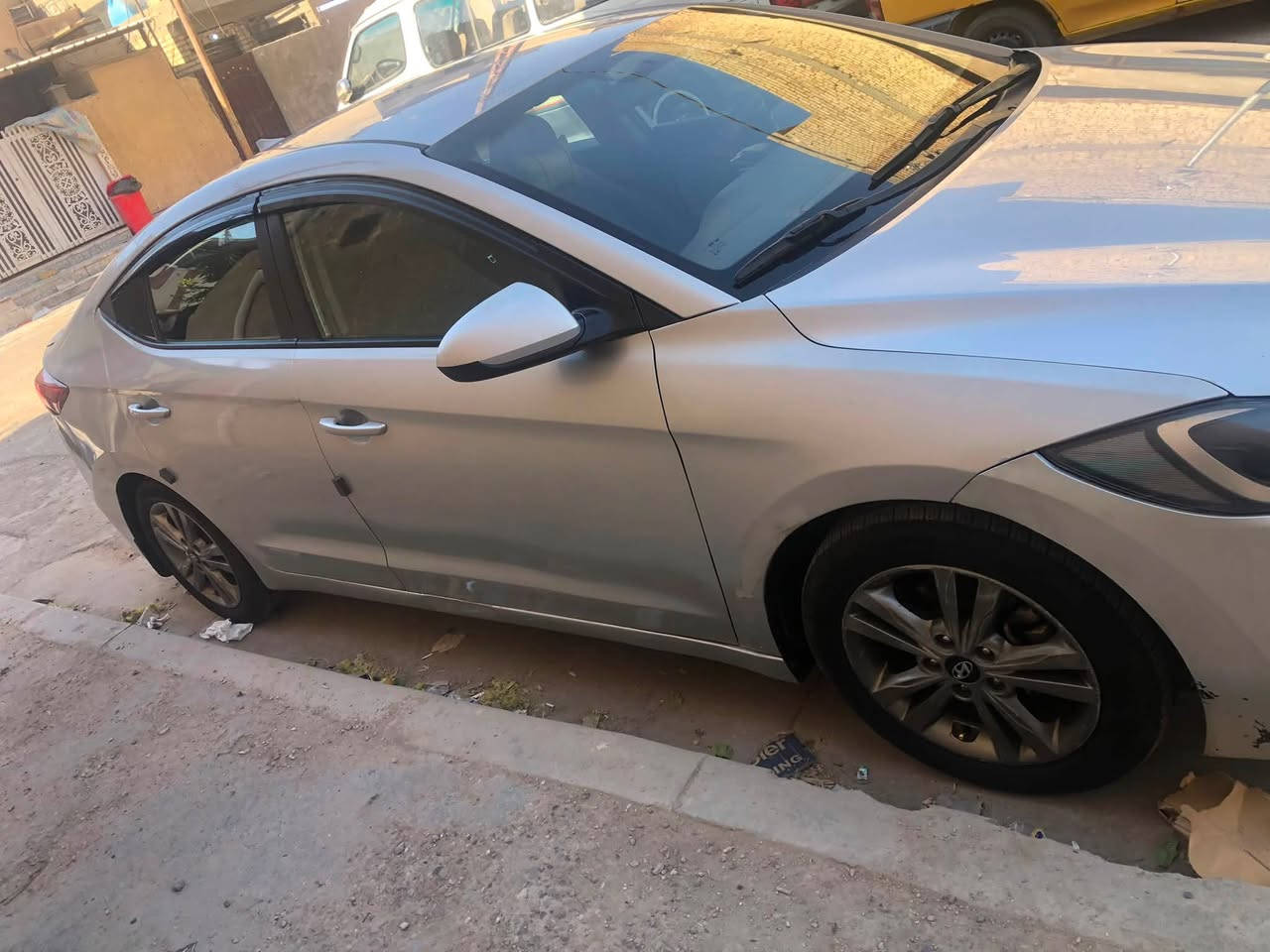 سلام عليكم للبيع نقد فقط النترا موديل ٢٠١٧ امريكي صور الحادث بل منشور مع السونار مكينه دوش ماشيه ١٧٥ مكاني بياع تقاطع درويش حي التراث السياره تبريد ثلج شركه صدر شركه بضمان حادث جاملغ فقط وبيها صبغ نفس الصفحه كلير لغد شاصي دواخل حوض تكم كلها كفاله من الشخط سياره جاهزه نقص برغي مابيها على ايدي مال جناي فقط بيها خيط بخار باقي مكفول رقم اربيل جديد السعر ٩٨ بيها مجال بسيط لشراي 
***********
