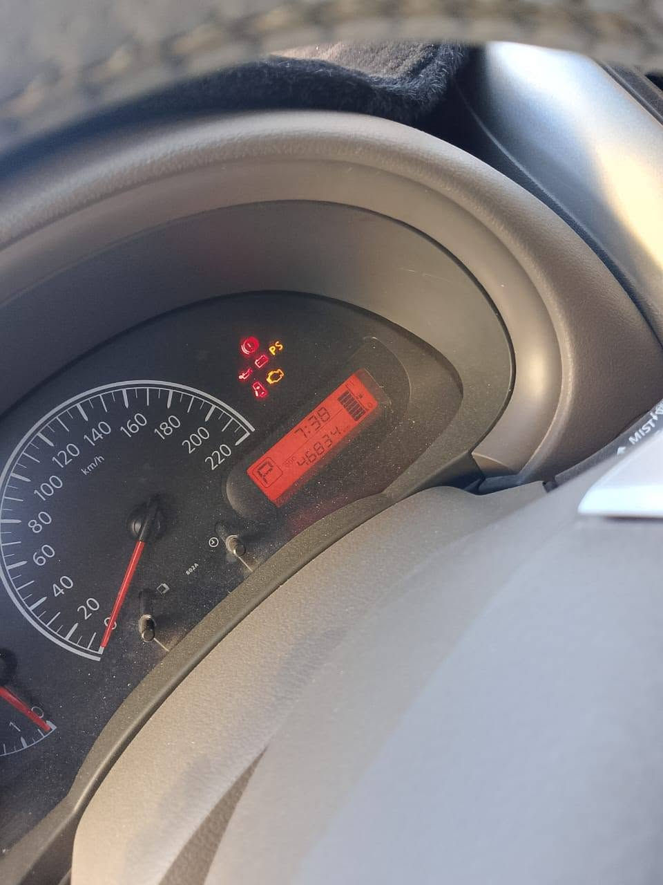 اسلام عليكم
نيسان سني هندي موديل ٢٠٢٥
رقم بغداد كفاله عامه من ضربه وصبغ ماعدا بارد قليل موضح بصوره ماشيه ٤٦ 

السعر ١٣٠ وبيها مجال قليل 
المكان كاظميه 
رقم الهاتف:***********
