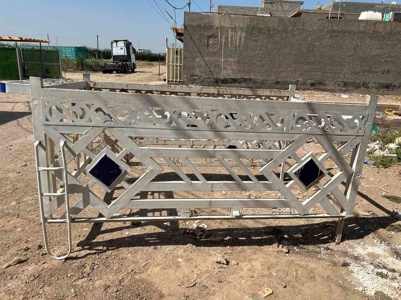 سلام عليكم محجر كيه عموشه 2700نضيف. حديد مليمين السعر ٣٧٥ و بي مجال مستعجل عل بيعه عنوان بغداد أبو غريب *********** 
***********
