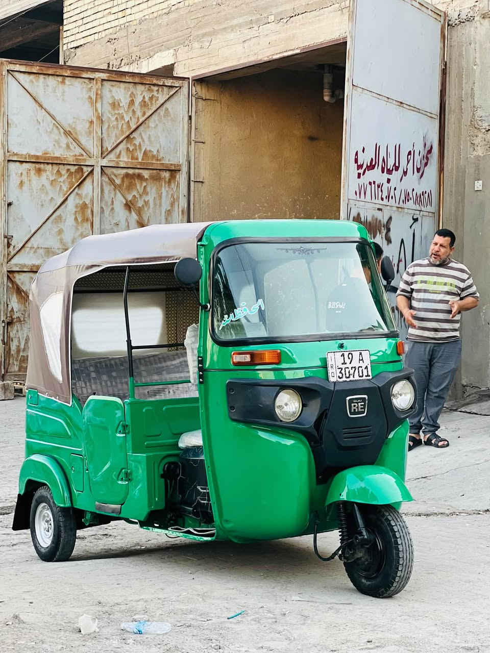 سلام عليكم تكتك ٢٢ رقم كربلاء تحويل مباشر مشروع وطني وين ميعجبك تتحول مصبوغه عام جماليه صبغ درجه اولى تكتك خير من الله ماناقصها شي گبل للشارع 
مكاني بغداد المحموديه 
سعر ٨٣٥٠ وبيها مجال حگ الجيه 
***********
