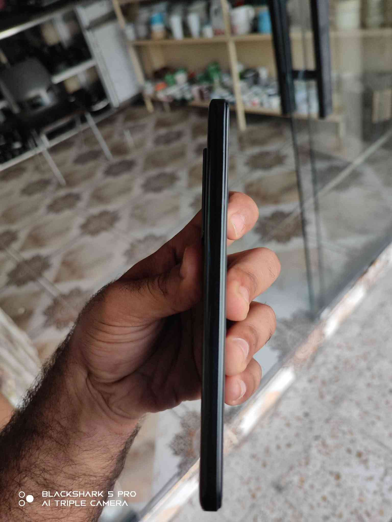 Poco F5 Pro
100%100 xawen 
2 sem global
Kaml ashya
Be keshaya shuxti nya hamu gyani bashart
512GB
Shasha 120Hz
Pubg 120Fbs 
Nrxi 390 w majale kam
La karkukm gayandn haya bo hamu shwene
***********
...........
بوكو اف 5 برو
ذاكرة512
بحالة الوكالة
كامل ملحقات
شاشة120هيرتز
بوبجي يدعم 120 اف بي اس
شخط مابي ومكفول من كل شي
390الف ومجال بسيط
***********
مكاني كركوك توصيل متوفر لكل عراق كركوك, العراق

نص مكتوب في الصور:
- BLACKSHARK 5 PRO
- AI TRIPLE CAMERA
- BLACKSHARK 5 PRO AI TRIPLE CAMERA