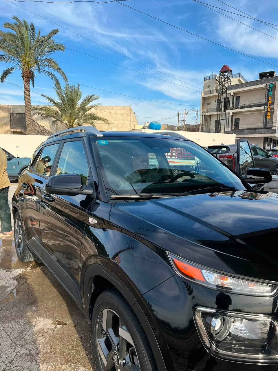 🚨 للبيع هيونداي فينو 2024 🚨
للبيع هيونداي فينو موديل 2024، سيارة شخصية ونظيفة جداً، جاهزة للاستخدام بدون أي مصاريف.

✅ موديل 2024
✅ محرك 1.6
✅ 4 سلندر
✅ گير أوتوماتيك
✅ السيارة نظيفة ومعتنى بيها
✅ داخلية نظيفة جداً
✅ مكيف بارد ❄️
✅ قيادة مريحة واقتصادية

💰 السعر: [130 ورقه ] قابل للتفاوض بالمعقول

📍 بغداد
📞: [***********]

السيارة موجودة للفحص، 
حادث السيارة صندوق امبدل والسيارة بعدها ممصلحه دخول جديد تكلفت التصليح 500 الف ترجع تقفيله وكاله 
السيارة معتني بيها جداً من حيث تبديل الدهن والبانزين بس محسن او حتى مرات اخلي سوبر 
للتفاصيل اكثر اتصل على الرقم
