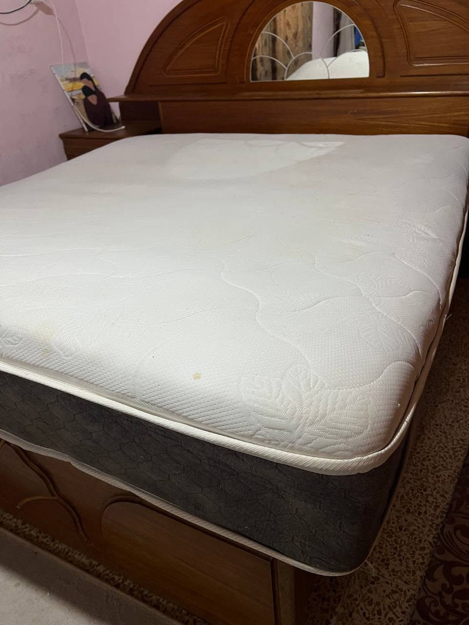 متوفر دوشك طبي سبرنك ابو نفرين نضيف. نوعية جداً ممتازة
قياسات 200سم × 180سم ×25 سم ارتفاع 
مكاني ايسر حي القاهرة 
سعر ١١٠ الف وبي مجال لشراي اتصل
***********
***********

