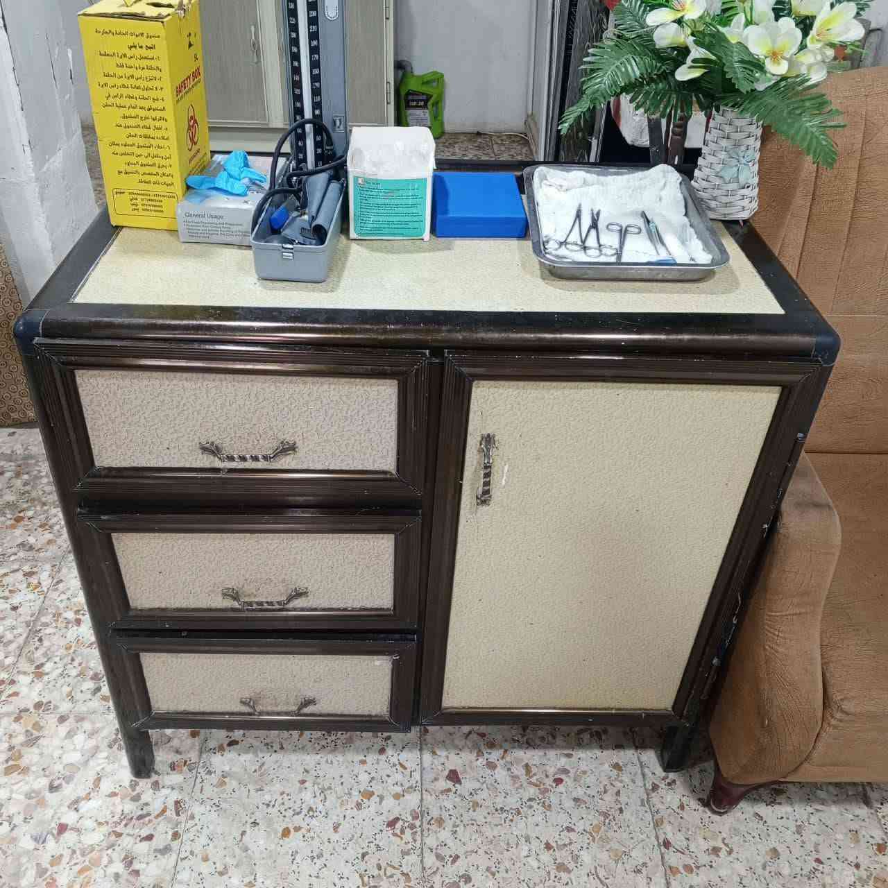 اغراض عياده تمريضيه للبيع كلهن جدد ‏‪***********‬‏
