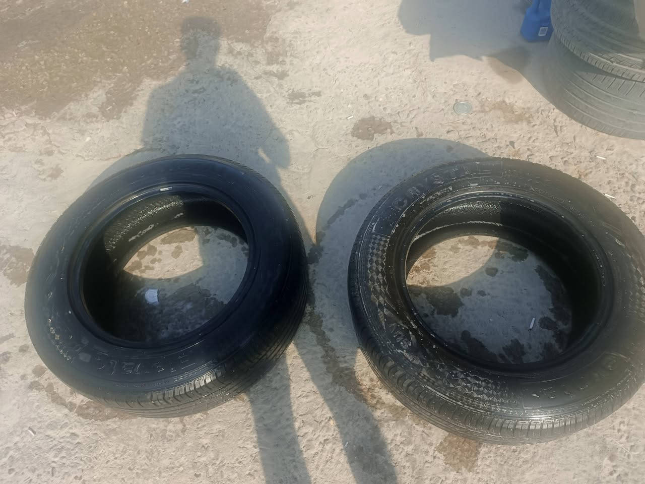 سلام عليكم زوج تايرات جيب للبيع قيم وخذ بما يرضي حي الجزائر رقمبي اللة مكاني حلة ***********
