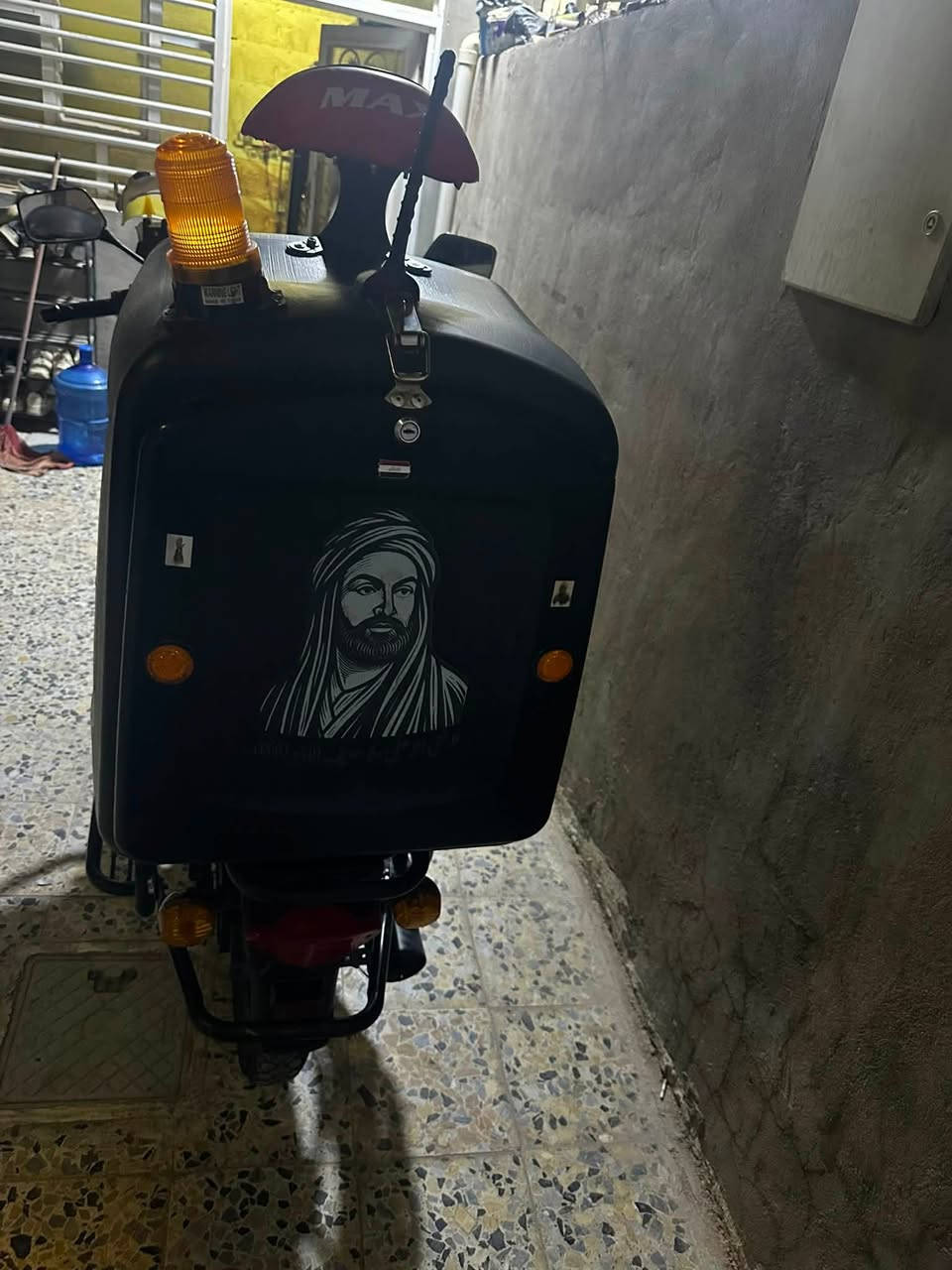 السلام عليكم دراجة سونك مديل٢٣برغي ما مبدل بيهة نضيفة الكهربايات كلة شغال نكرة سلف رقم نجف بسمي  السعر مليون٧٠٠رقمي***********مكاني كوفة
