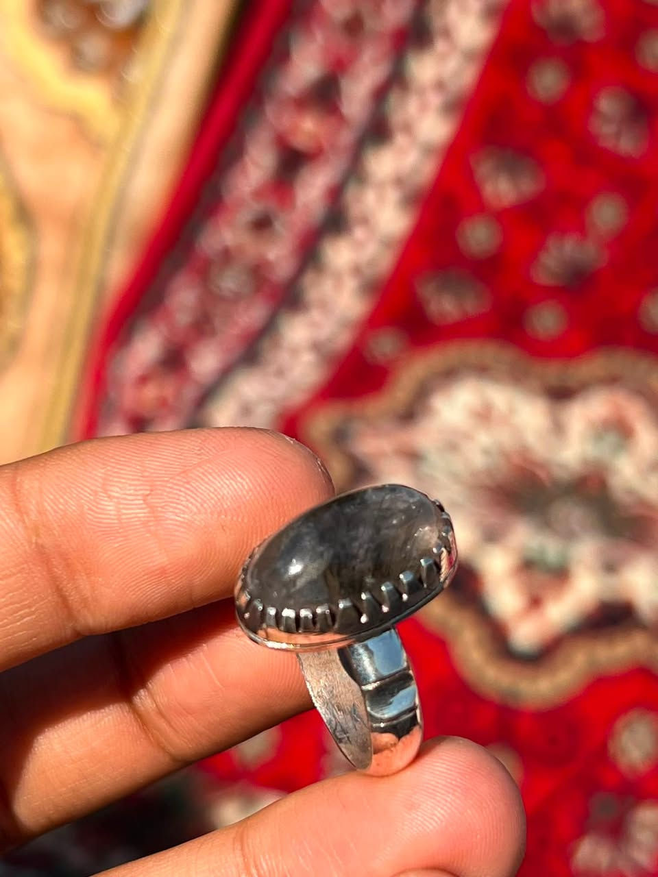 خاتم در النجف شعري نفطي

صياغة يدوية

الشراي***********

المكان بغداد حي اور توصيل ماعندي
