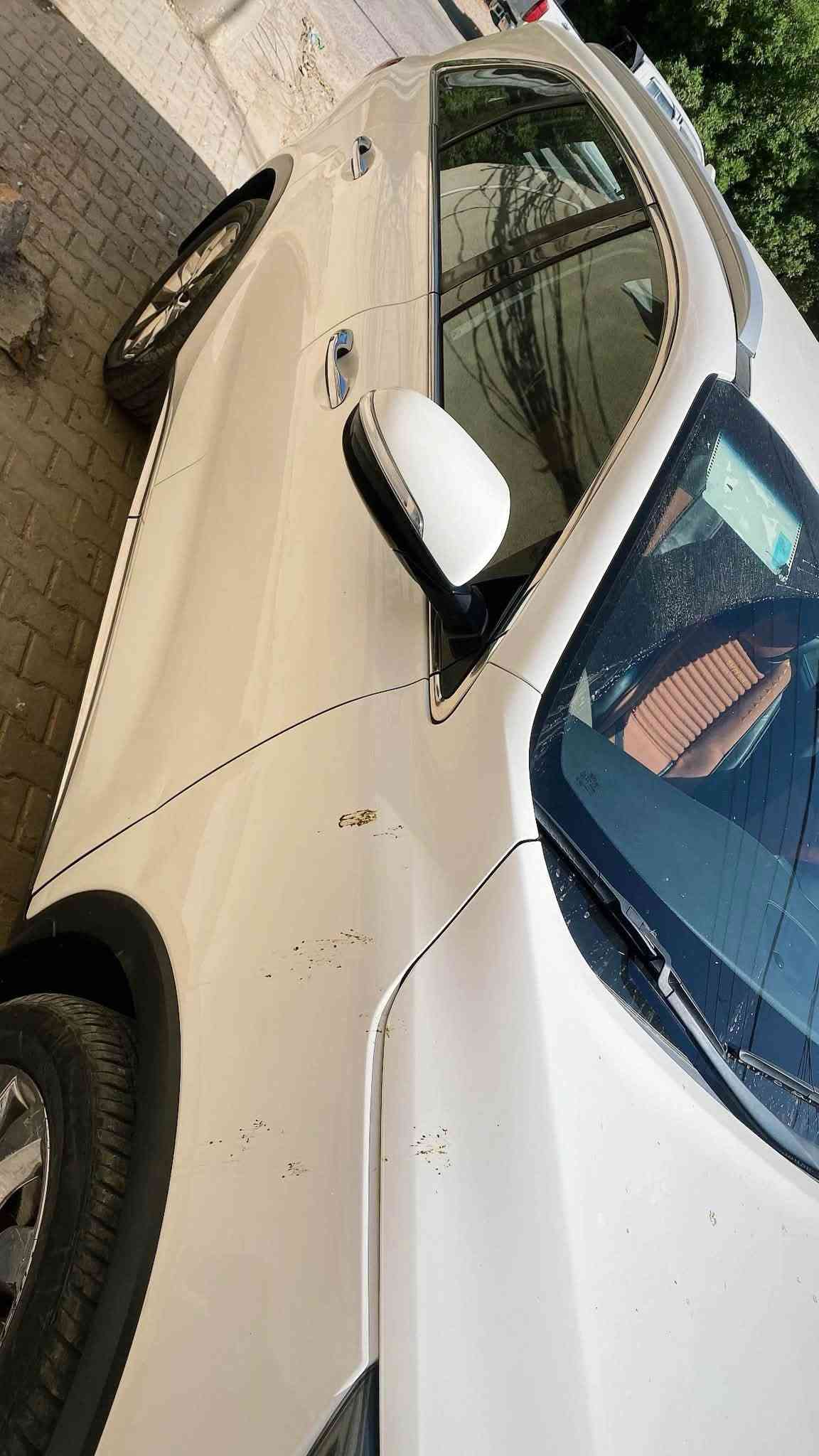 للبيع كيا سورينتو 2020
🔹 الموديل: 2020
🔹 المحرك: 6 سلندر
🔹 اللوحة: نجف دولي
🔹 الحالة: السيارة بيها دحجة خفيفة جداً، موضحة بالصور والباقي كفاله
🔹 السعر: 225
📍 المكان: النجف
***********
السيارة متاحة للفحص ❤

نص مكتوب في الصور:
- 28 النجف الأشرف