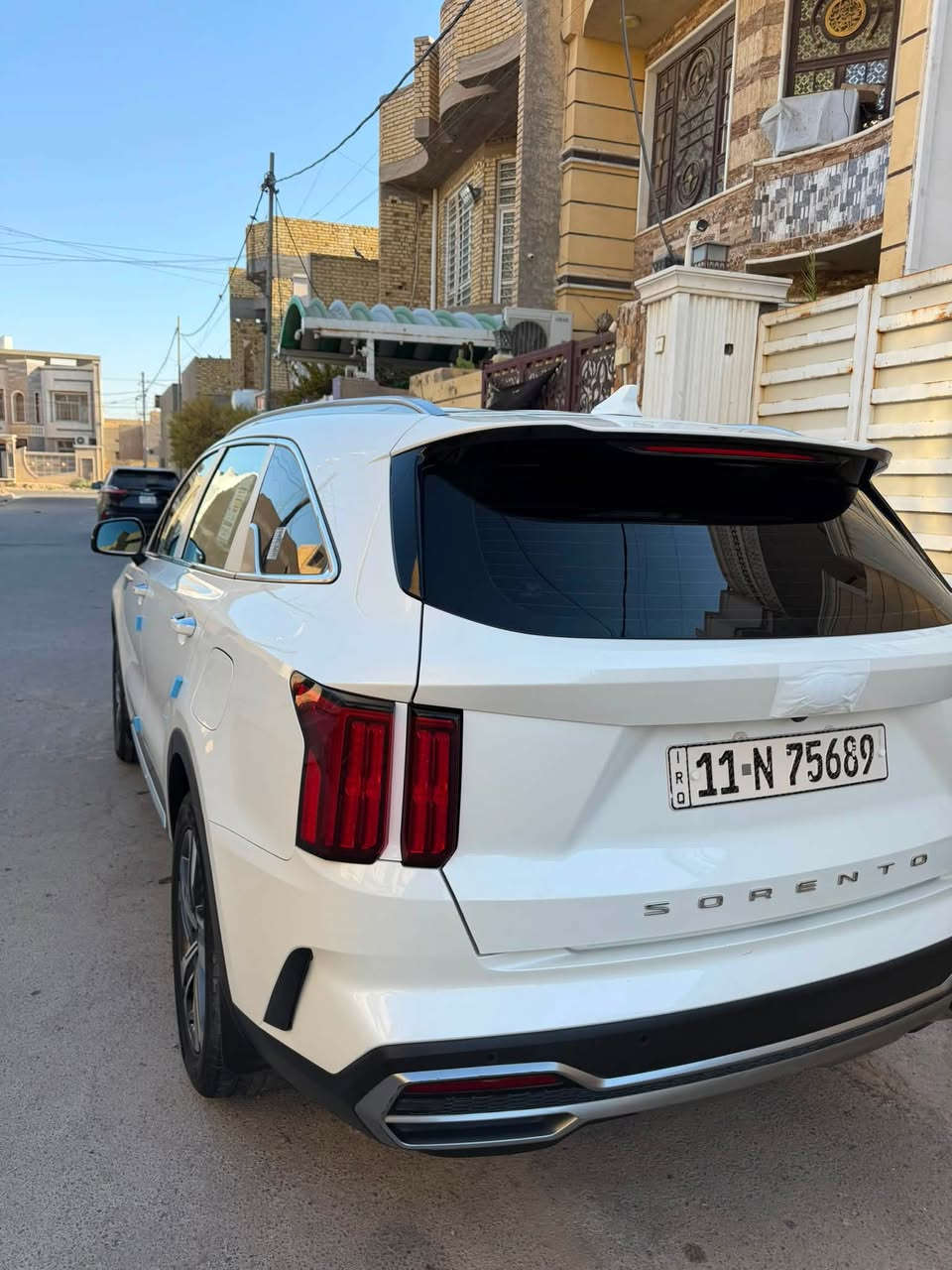 بيع او مراوس حسب القناعه 

سورنتو 2021 كفاله عامه رقم بغداد 
محرك 6 سلندر 
كير ماوس سايد بريك دكمه 
كشنات جلد… جي بي اس 
ماشيه 120 الف 
السعر 245 مجال قليل 
الشراي يتصل. ***********
مكان السياره واسط الكوت

