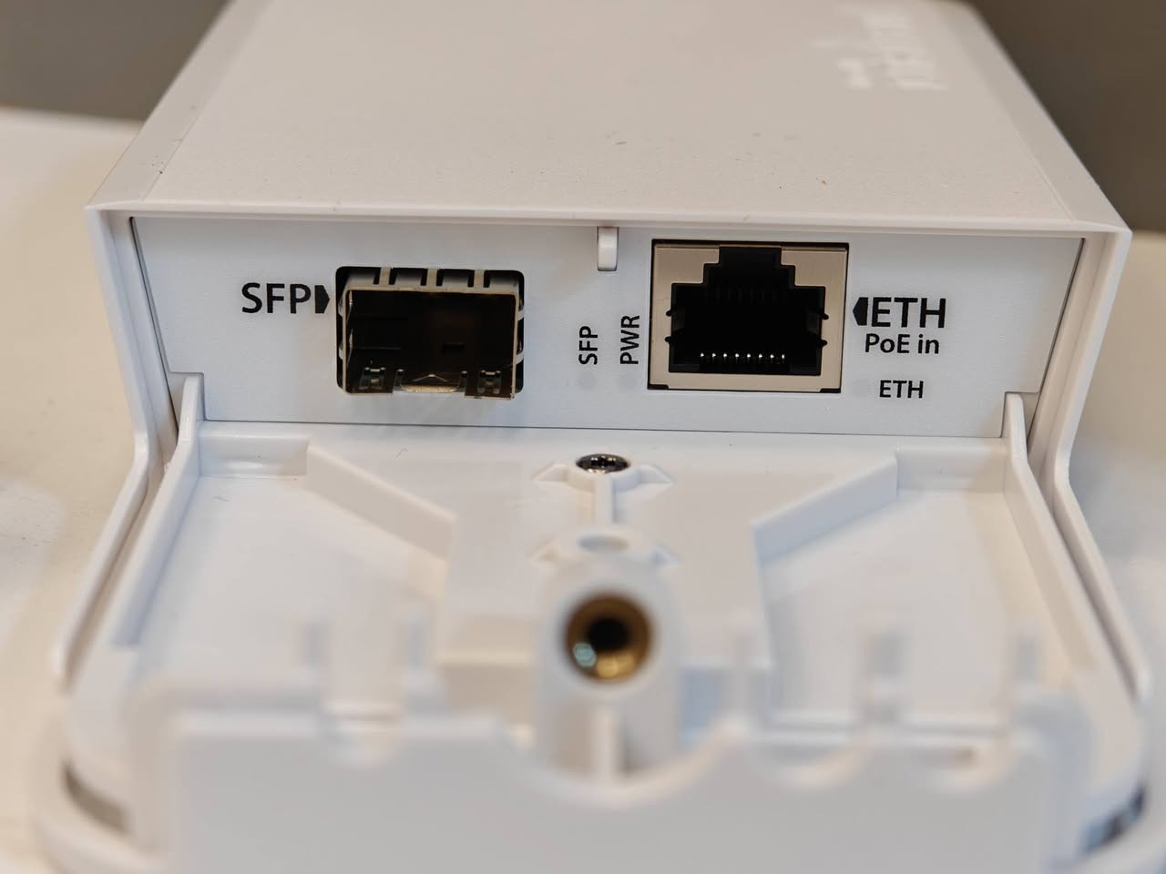 ميدى sfp
شركة مايكروتك

☑️ السعر...... 55.000 الف

لطلب والاستفسار التواصل خاص او واتساب *********** التوصيل خلال 24ساعة
