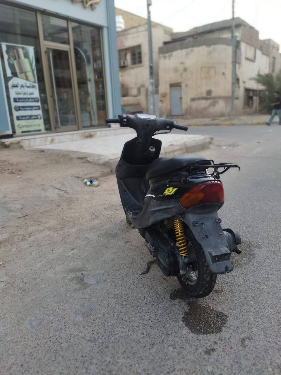 سلام عليكم 
بيجي للبيع بعده بتراب الحاويه بعده اخت الزيرو جيب مصلح مالتك وفحص كلشي شغال اشاير وعداد ونهضه ومعدل ونعومه كامله ما نقصه اي شي الدراجه مضلومه بالصور السعر ٥٧٥ وبيه مجال مكان ناصريه مركز الشراي يراسلني او يتصل ***********
