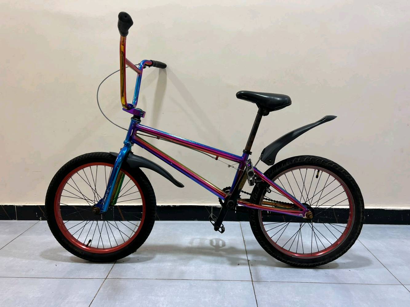 بايسكل BMX مستعمل صناعة أمريكية العنوان بغداد المشتل فرع مكوى الحاج 
