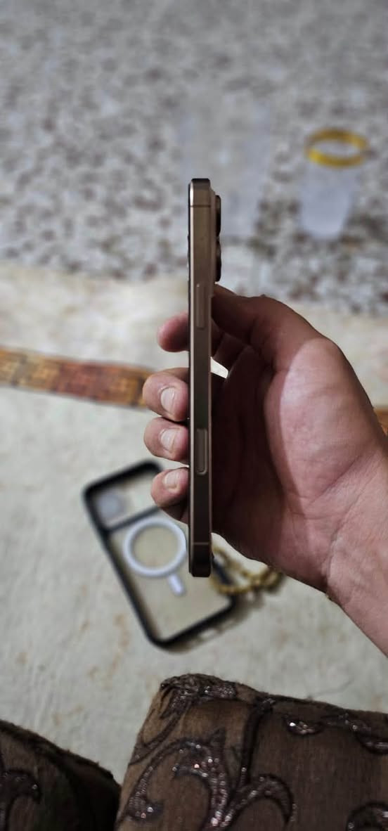 16 برو ماكس ٥١٢ عربي شرق اوسط البطاريه ٩٥ نضافت الجهاز ١٠٠٪؜ رايده ١٥٥٠ مليون و٥٥٠ للاستفسار ***********

نص مكتوب في الصور:
- ٤:٥٠
- حول
- الاسم
- < 313
- إصدار iOS
- < 27.0
- اسم الطراز
- iPhone 16 Pro Max
- رقم الطراز
- MYWN3AH/A
- الرقم التسلسلي
- KXQ12PRGQ6
- الضمان المحدود
- تاريخ انتهاء الصلاحية ٢٠٢٦/١٢/٢٠
- الأغاني
- الفيديوهات
- ۲۷۳
- الصور
- ١,٣٧١
- التطبيقات
- ۳۰
- السعة
- ٥١٢ غ.ب.
- متوفرة
- ٢٨٥,٥٦ غ.ب.
- عنوان Wi-Fi
- C8:1F:E8:8C:91:E2