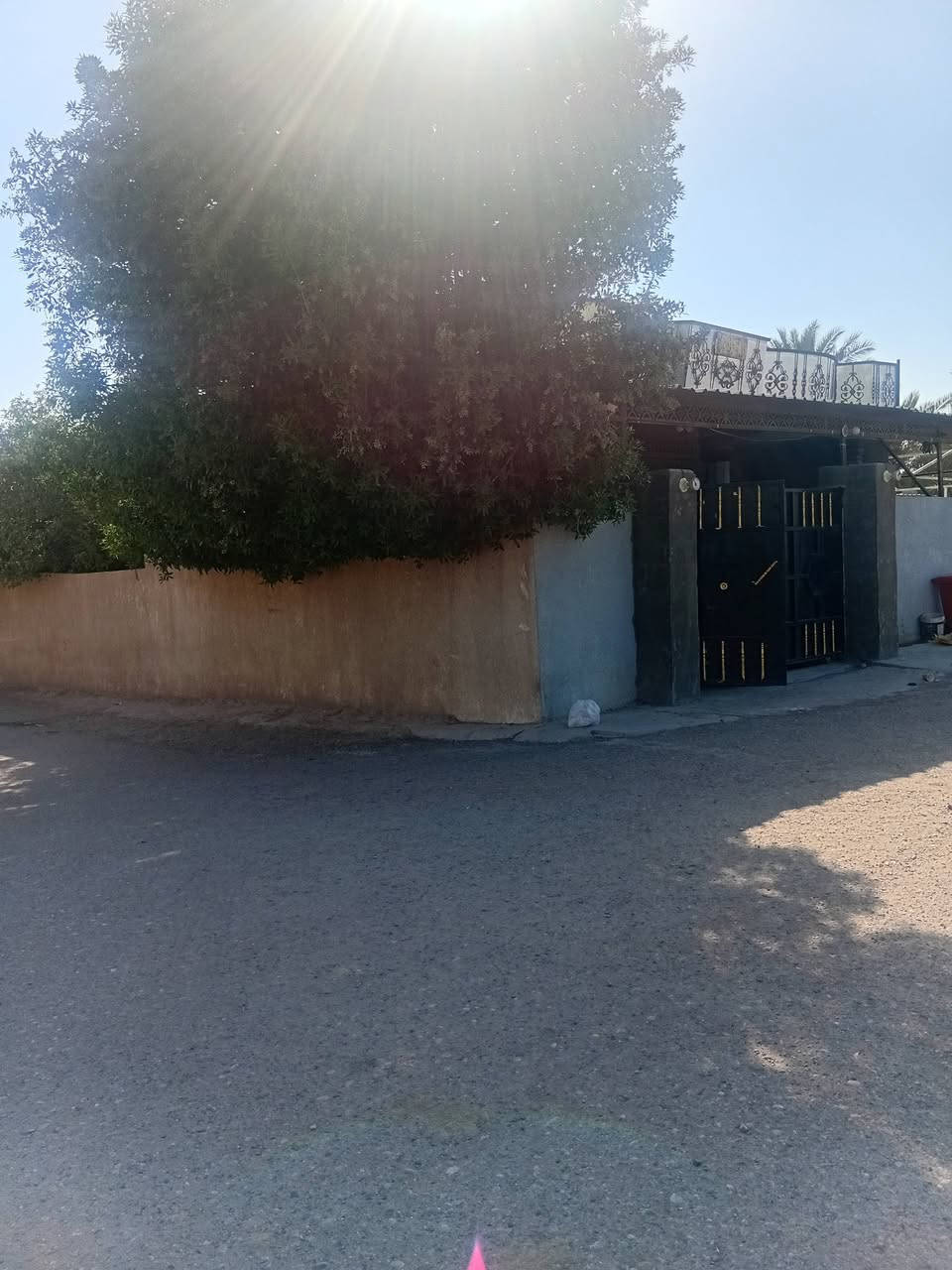 السلام عليكم بيت للبيع العنوان الهارونيه حي ساره الاستفسار على الرقم الموجود***********
