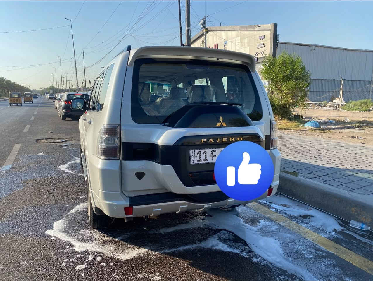 سلام عليكم و الصلاه على محمد و الله محمد 

باجيرو ٢٠١٨ علامه ذهبيه فول مواصفات رقم بغداد الدولي السياره باسمي 

المواصفات :-
مكينه ٣٨٠٠ 
مري شفط 
كشنات كهرباء 
شاشه بلادي 
كامره بلادي 
تعتيم مرايه وسطيه 
سبير الشركه برجستون منازل 
لايتات عالي ناصي سكن كله led
دمام روك فورد بلادي
عده السياره موجوده كامله 
شاشات خلفيه 
السياره مغلفه نايلون و محافظ عليها 

التفاصيل و الادامه :-

١ـ ادامه عامه نوزلات بلكات و فيت بم غرفه احتراق سياره نشطه حيل 

٢ـ تجديد ماء راديتر

٣ـ تخم تاير جديد بلاك هوك الاصلي 

٤ـ صدر كامل جديد 

كل هاي الامور شرط الفحص تشوف بعينك و تطلع تراي  

ملاحظه السياره بيها بارد جاملوغ امامي جهه السكن ٤ اصابع موضح بالصور و رصعات بسيطه

موقع السياره بغداد البنوك 
***********

السعر 185 ورقه قابل للتفاوض بما يرضي الله 
جزاكم الله خيرا
