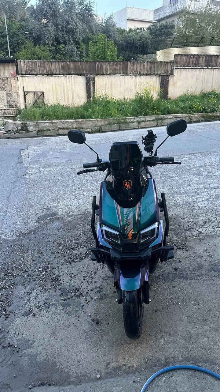 🏍️ للبيع ماطور كهربائي A215 ⚡
🔋 حجم الماطور: 2500 واط
🚀 السرعة الحقيقية: 90 كم/ساعة
🔌 يمشي بالشحنة الواحدة حوالي 50 كم حقيقي
✨ الحالة: نظيف ومرتب
🛞 بريكات ديسك
📱 حامل موبايل
🧳 حامل خلفي عملي
🎨 شكل رياضي ومميز
السعر 1٫250٫000
رقمي ***********
