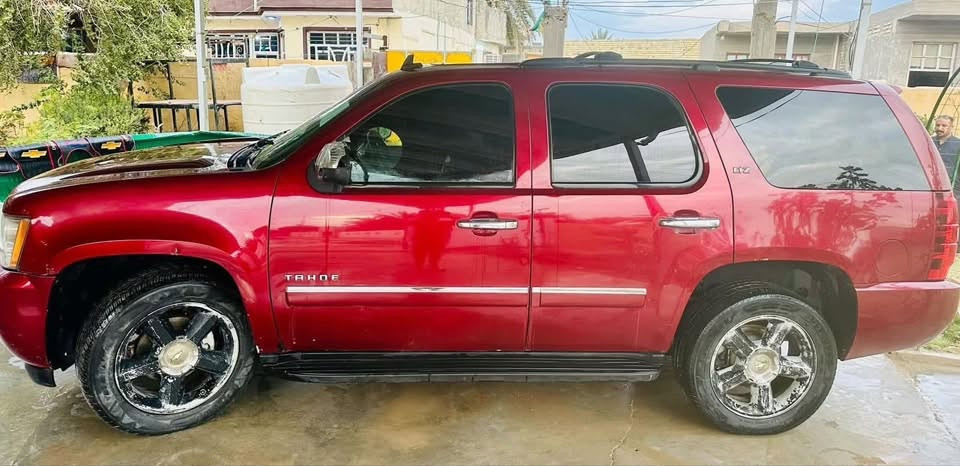 تاهو 2013 (LTZ) فول مواصفات خليجية للبيع السعر 55 وبيها مجال حك الجيه محرك كير تبريد خير من الله حداديه 70‎%‎ السياره بدون لوحات مابيه اي نقص سياره كاعده ونصبه حلوه 

*********** واتساب موجود
