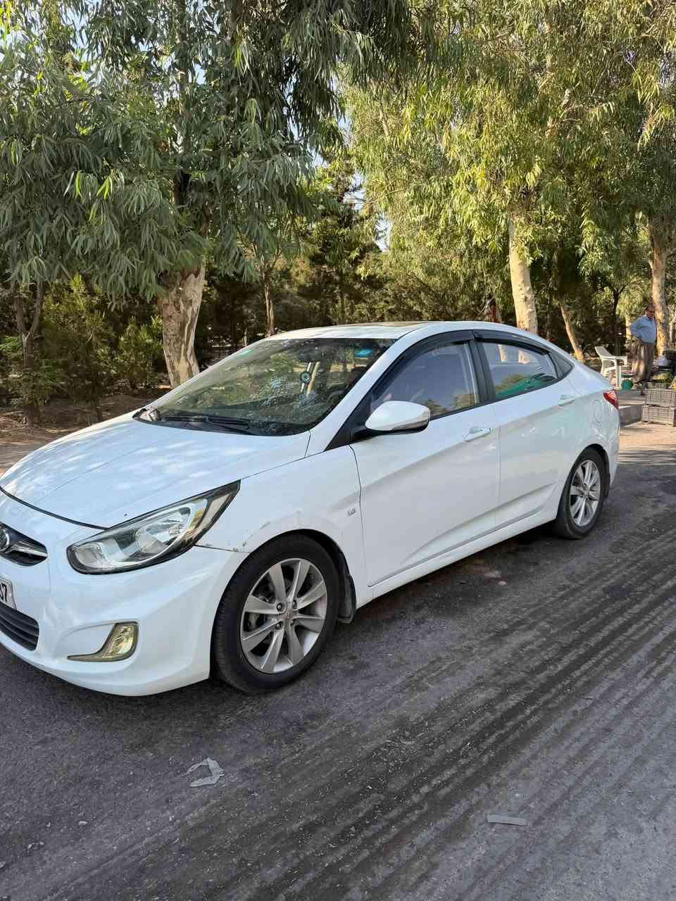 اكسنت خليجي موديل ٢٠١٣ بلو للبيع
دوش قطرتين 1600
كير ومحرك كفالة

فتحة
منظومة تبريد كاملة جديدة
تخم تاير جديد
دسكات وفيت بم

ماشية ١٣٠ كيلو
بيها صبغ نص جاملغ خلف السائق
ونص الباب
وبيها كم رصعة وبارد

بدون ايرباك
هزة ورقم وسنوية جديدات
 
مكانها بغداد
السعر ٩٣ وبيها مجال بسيط

***********
