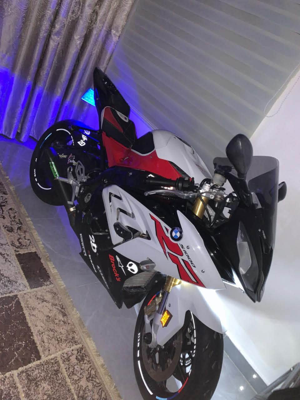 S1000RR • ٢٠١٧ • ١٣٠٠٠ ميل