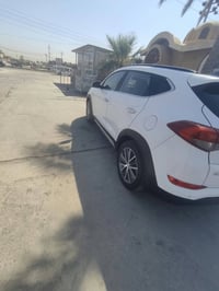 توسان ١٨كفاله فول 07716038449