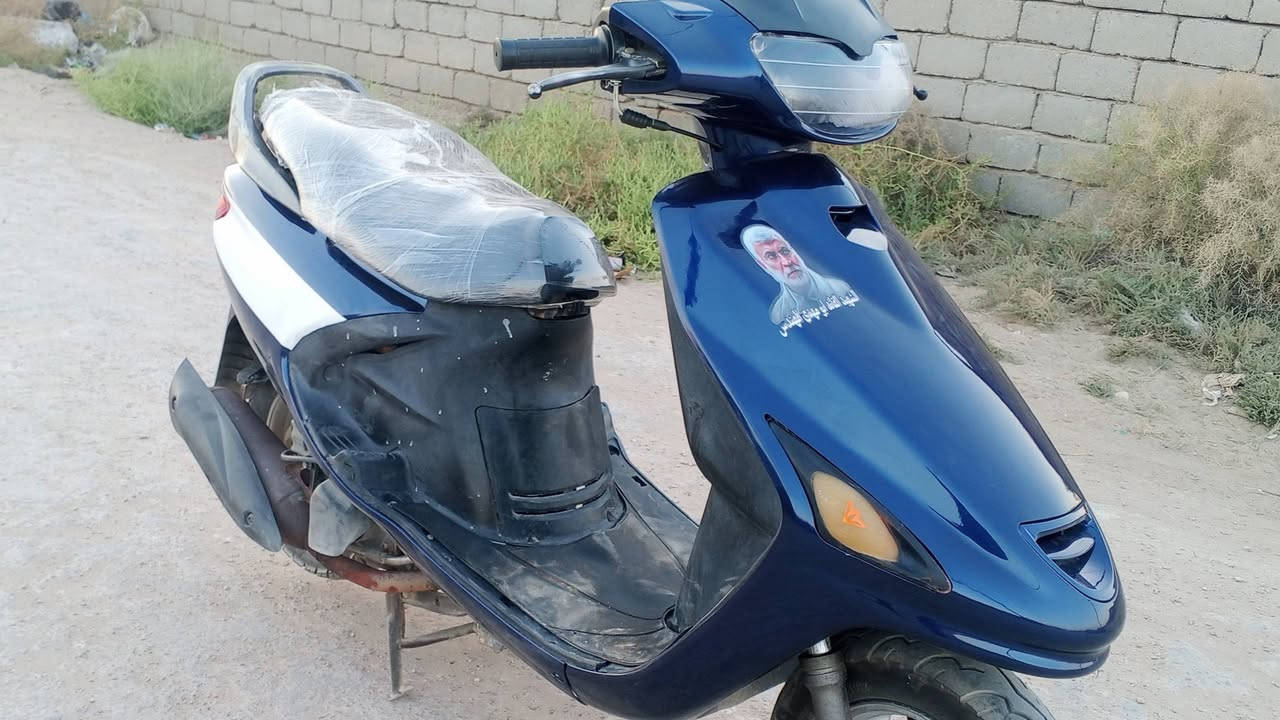 سلام عليكم فراشة حاوية فول نضافة شلعة معدل نعومة محرك ما مفتوح كهربائياته كله شغاله مابیه نقص برغي تجي تفحص مکاني الشوملي رایده ب 575 وبيه مجال بسيط. ***********
