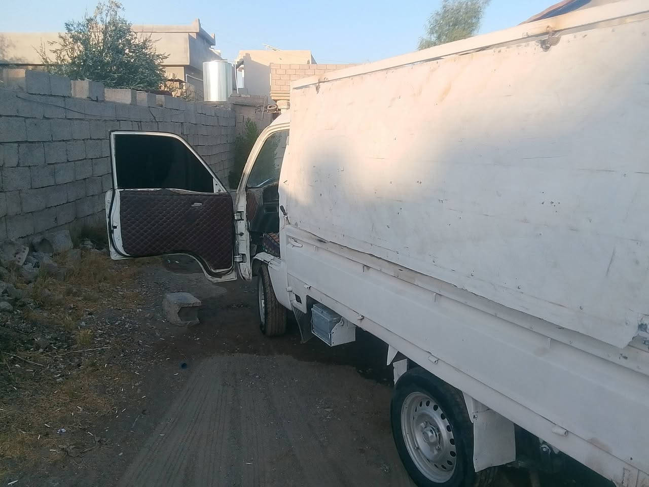 سلام.عليكم.سيارة.البيع.شنكه.سيارة.جاهزةتخم.تاير.جواهه.ورق.كامله..صدر.نضيف.محرك.نضيف.سعر.11 ***********
