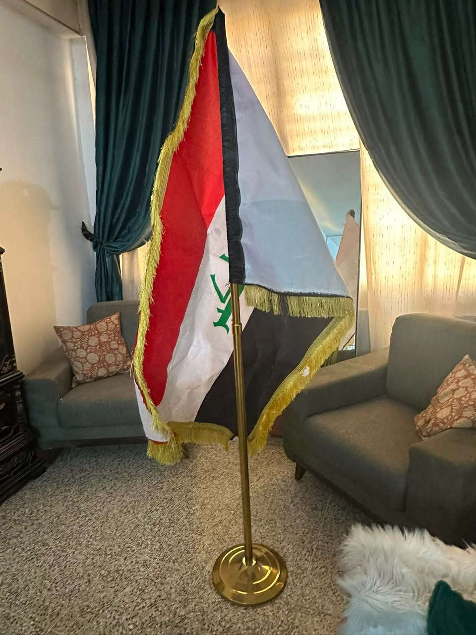 للبيع • قيم • تبادل