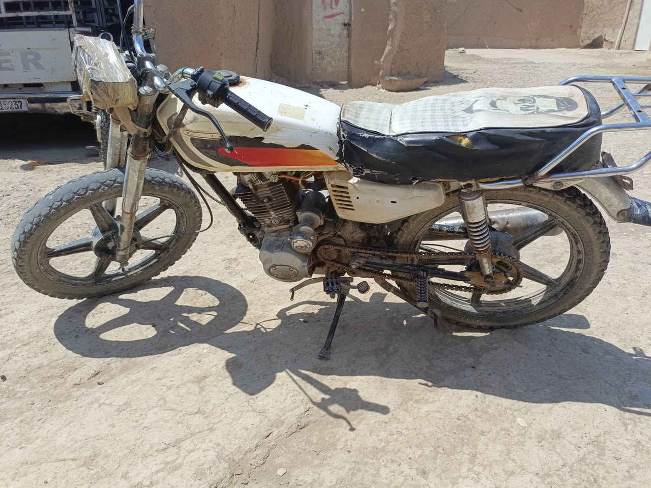 سلام عليكم متاح ماطور 5كير نص هندر يشتغل محرك مجفت جديد قبل يومين جفته كامل بس بي نمره 3 فالت شراي يجي خاص او الاتصال ***********
