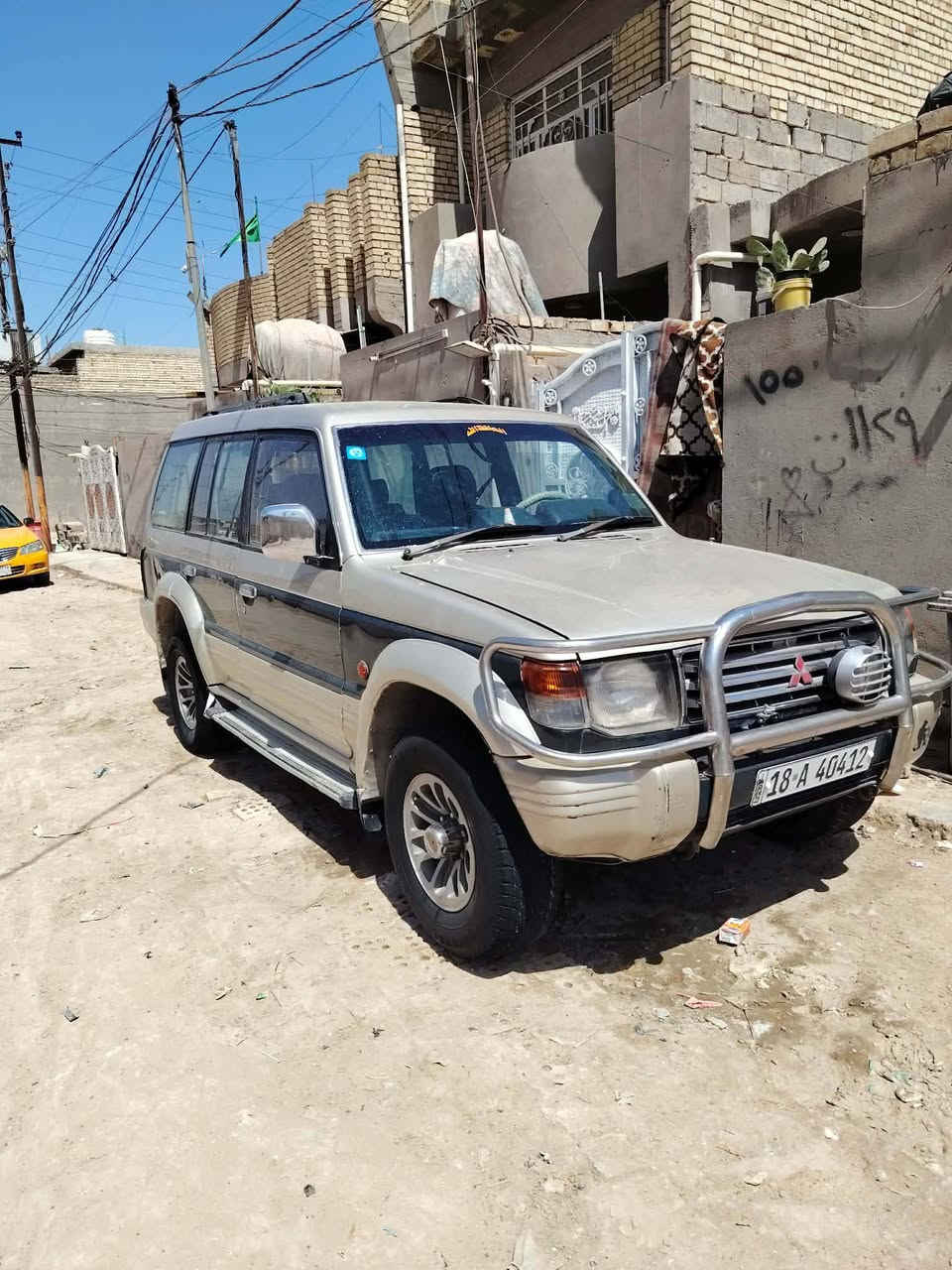باجيرو موديل 98 رقم بابل الجديد مكان بغداد حي النصر السياره بلادا اي تحوير ما بيها سياره التبريد مو شغال‏‪***********‬‏مراوس خصوص عادي

