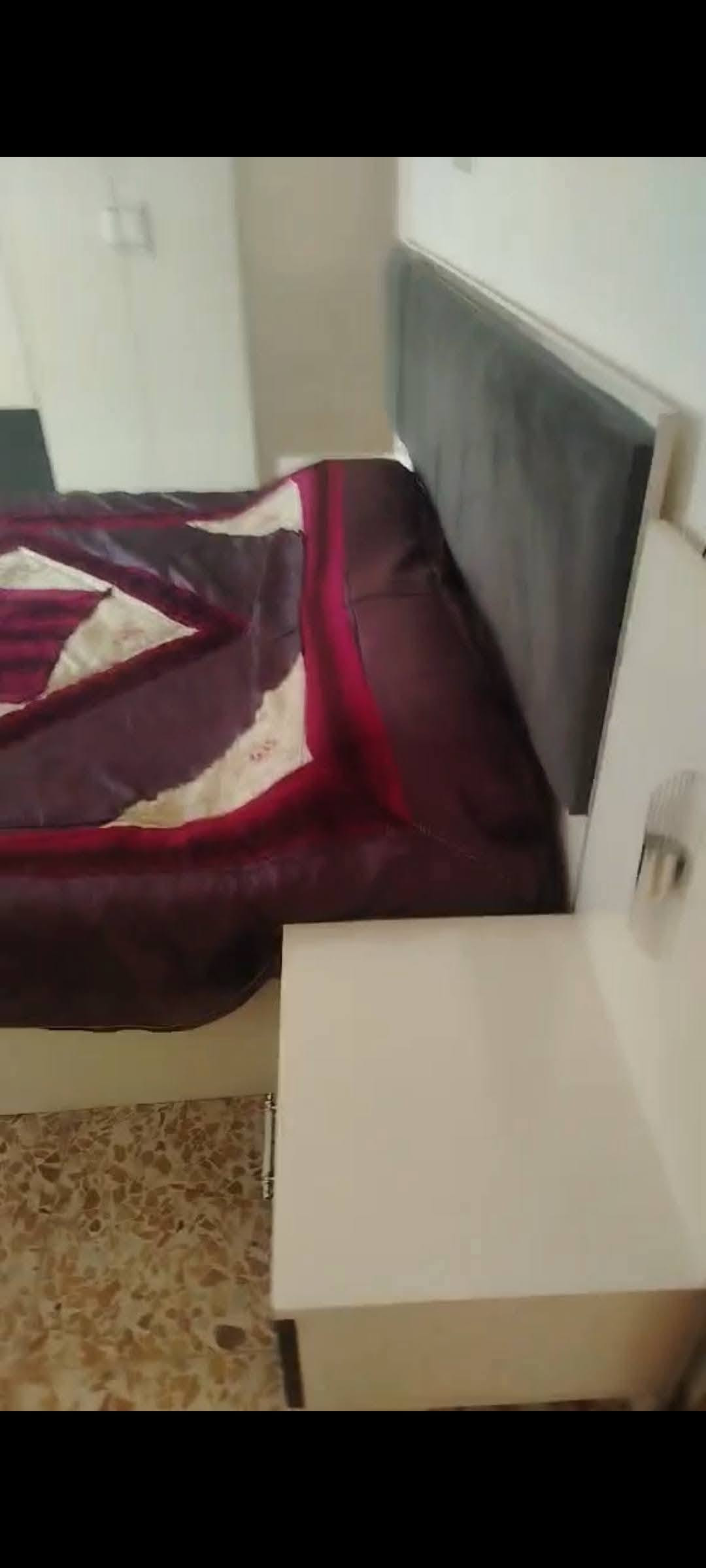 مجمده جديده • غرفة نوم تركي • غسالة شغالة